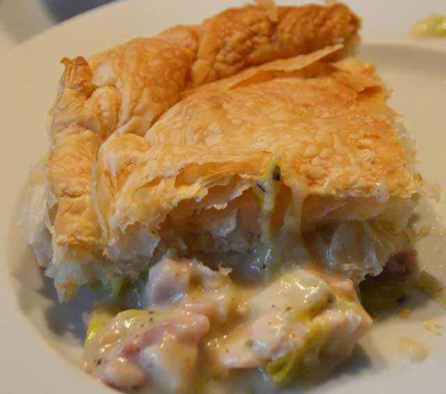 portion-of-pie-with-filling-showing