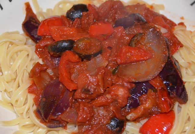 Quick Tomato Pasta Sauce Recipe - Penny's Recipes