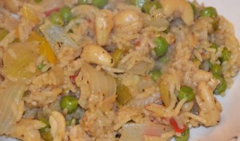 cashew nuts and peas in risotto rice