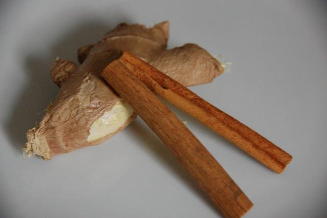 root ginger and cinnamon sticks