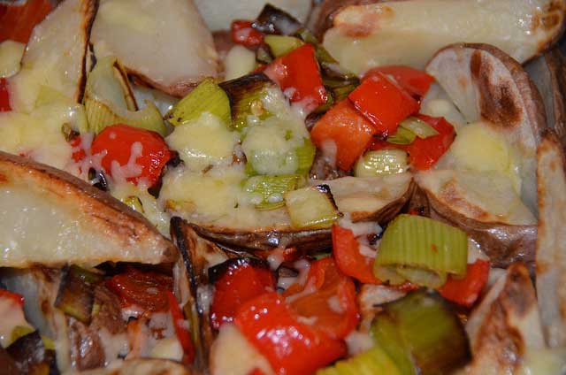 potato, leek and pepper with a chees etopping